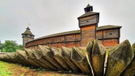 defensive-palisade-near-the-old-cossack-fortress_666696-21.jpg