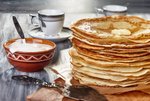 depositphotos_65482039-stock-photo-pancakes-with-sour-cream.jpg