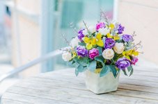 22-40-45-depositphotos_49010293-stock-photo-flower-bouquets.jpg