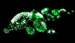 depositphotos_1624031-stock-photo-emeralds-on-black-surface.jpg