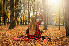 fall-coming-hello-autumn-beautiful-2649820.jpg