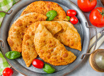 chebureki-na-kefirnom-teste.jpg