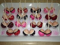 d8292486bec014c177fb5eb95c8340d6--bra-pong-bra-cake.jpg