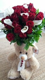 red-roses-and-white-callas-teddy-bear.jpg